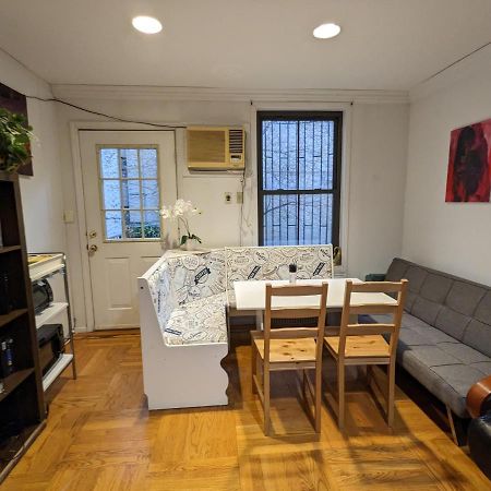 Spacious Room For 4 People In Williamsburg ! New York Kültér fotó