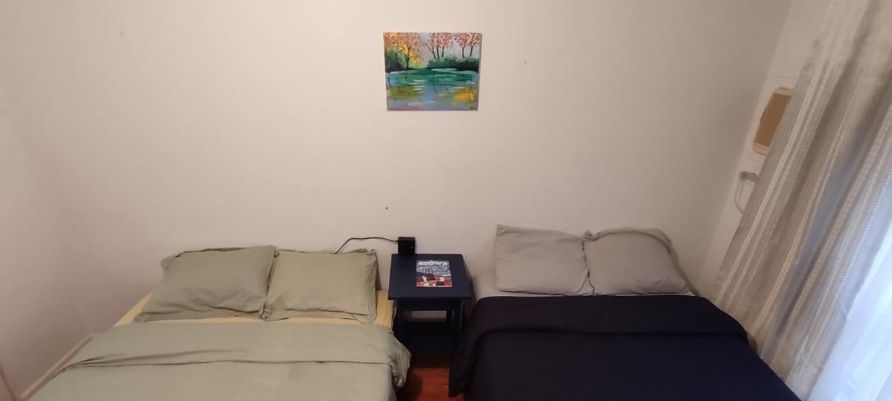 Spacious Room For 4 People In Williamsburg ! New York Kültér fotó