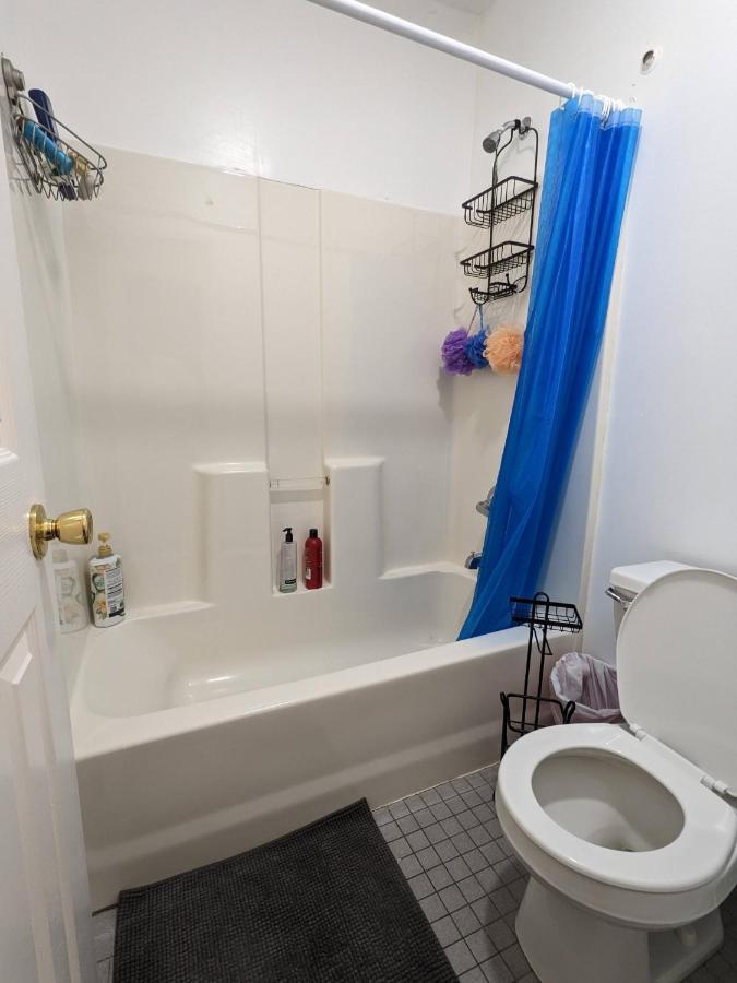 Spacious Room For 4 People In Williamsburg ! New York Kültér fotó