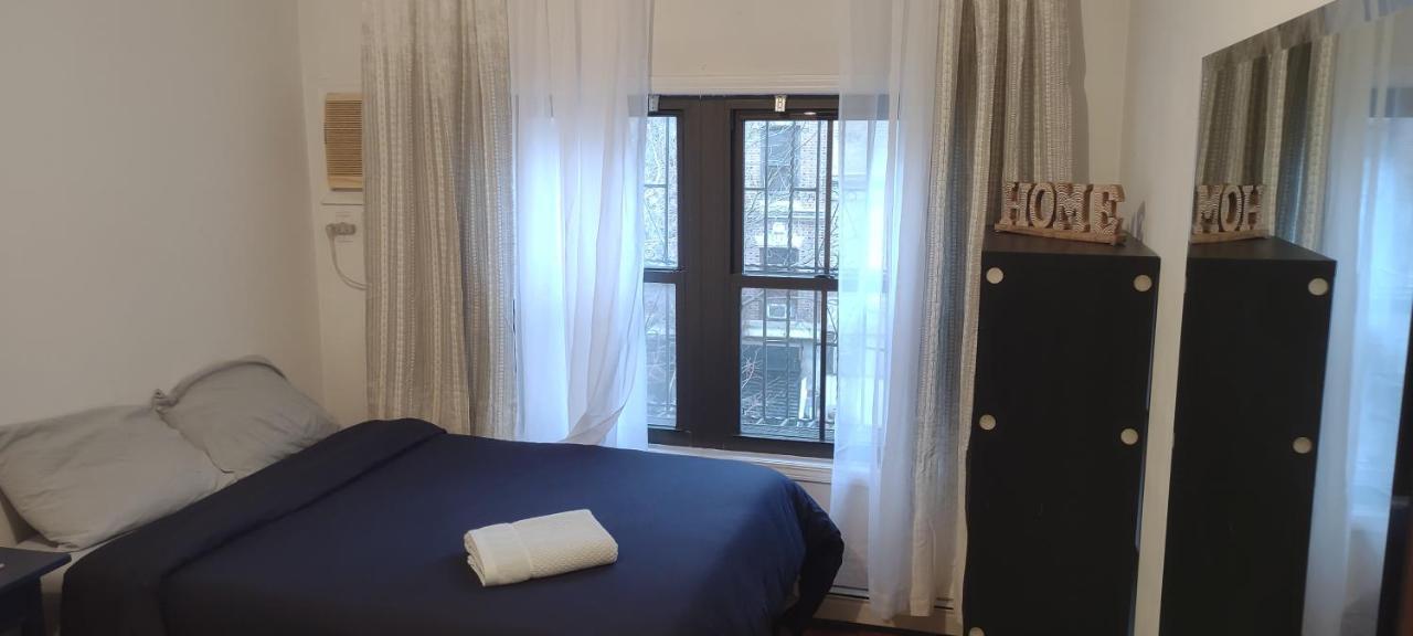 Spacious Room For 4 People In Williamsburg ! New York Kültér fotó